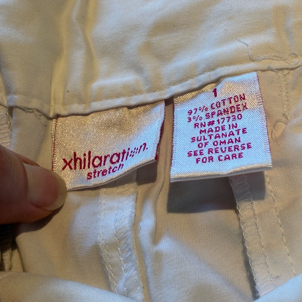 White Straight-Leg cropped pants - Picture 3 of 10